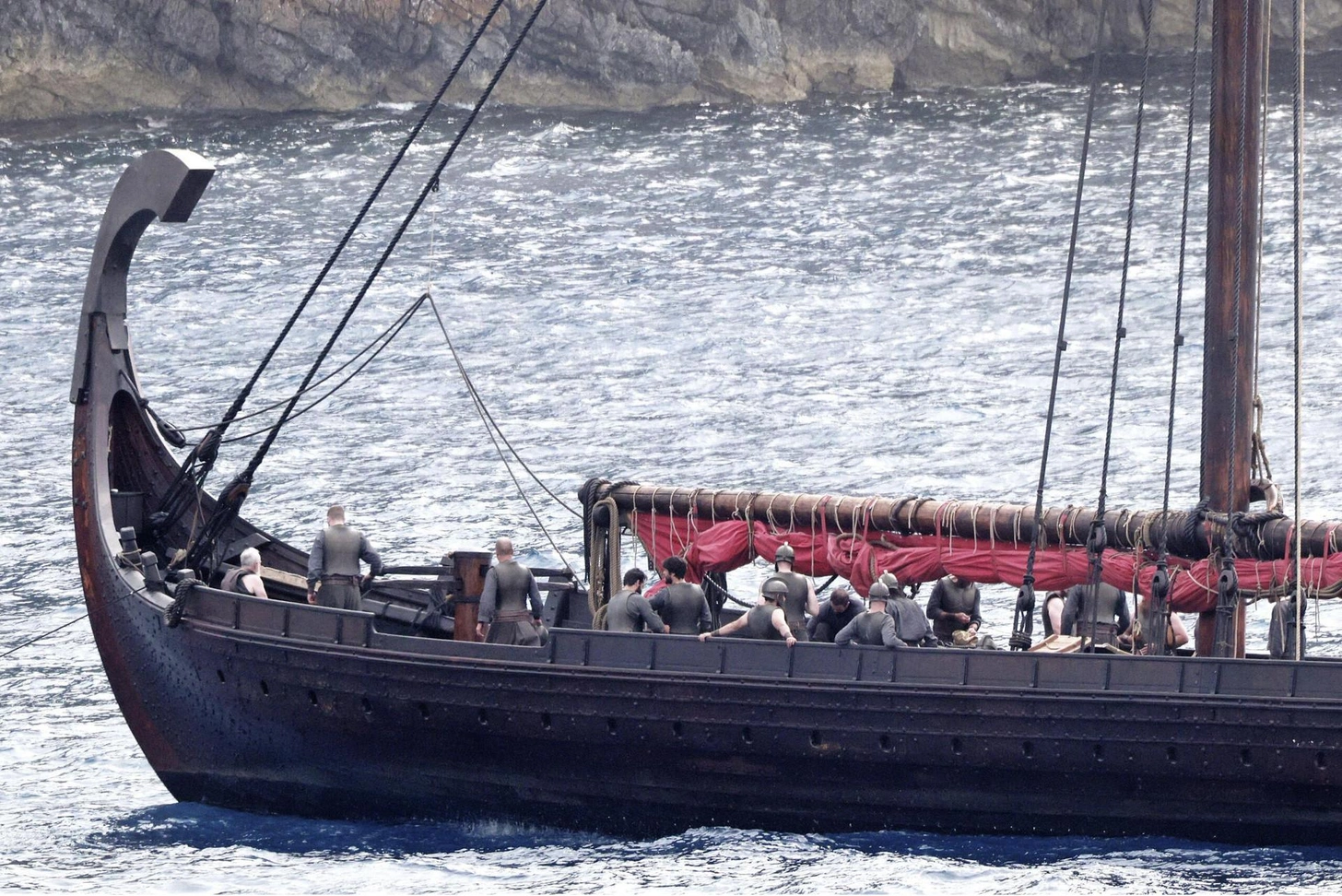 Draken Harald Hårfagre, שחזור של ספינה מתקופת הוויקינגים, "כיכב" בסרטו של נולאן "האודיסיאה". מקור: פרויקט ארגו, וולוס (יוון), מלינדה סו גורדון / יוניברסל.