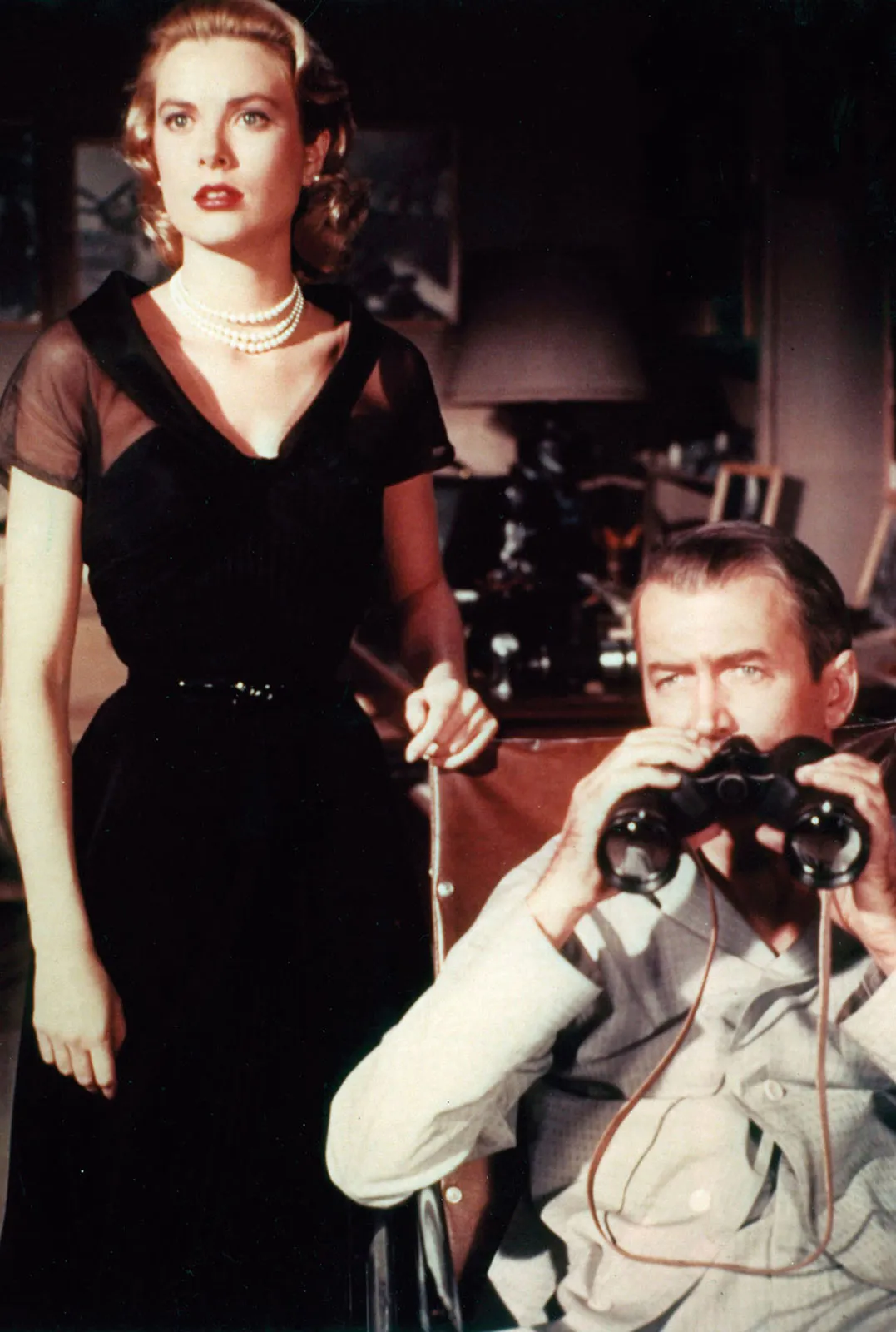 Grace-Kelly-James-Stewart-Rear-Window