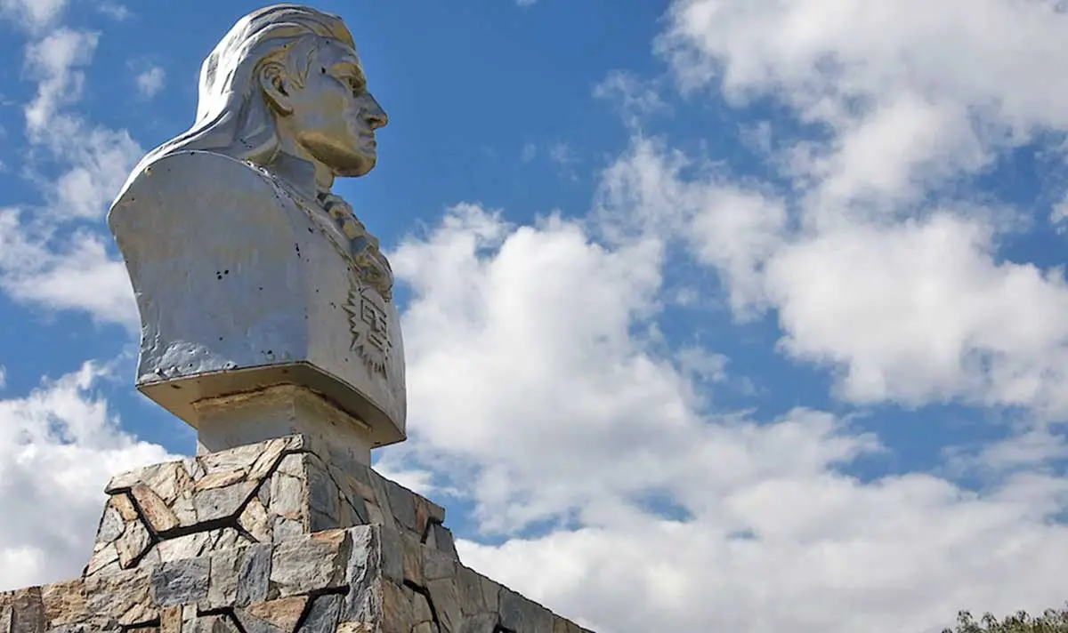 Statue of Túpac Amaru II in Huancayo, Peru