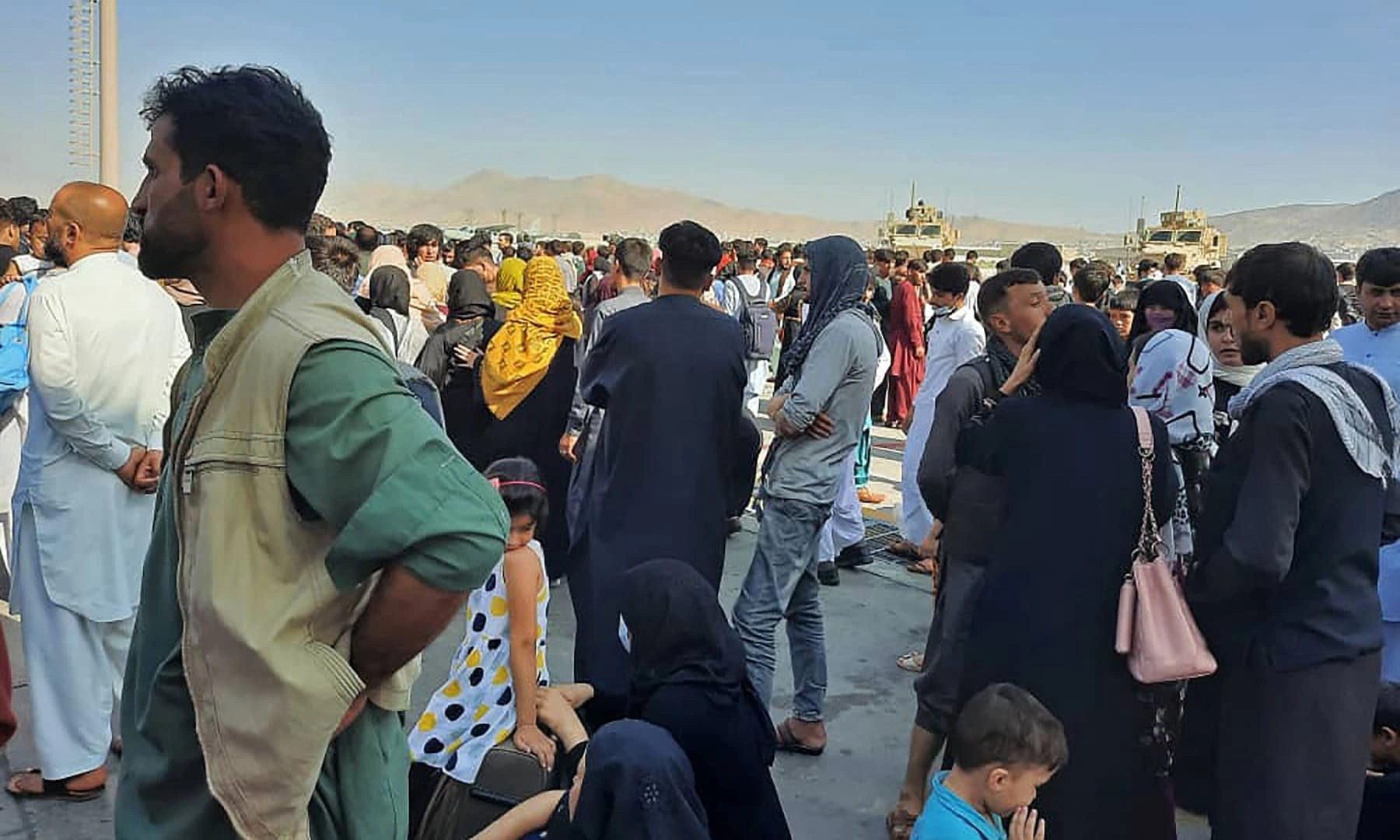 chaos in kabul airport, 16 august 2021