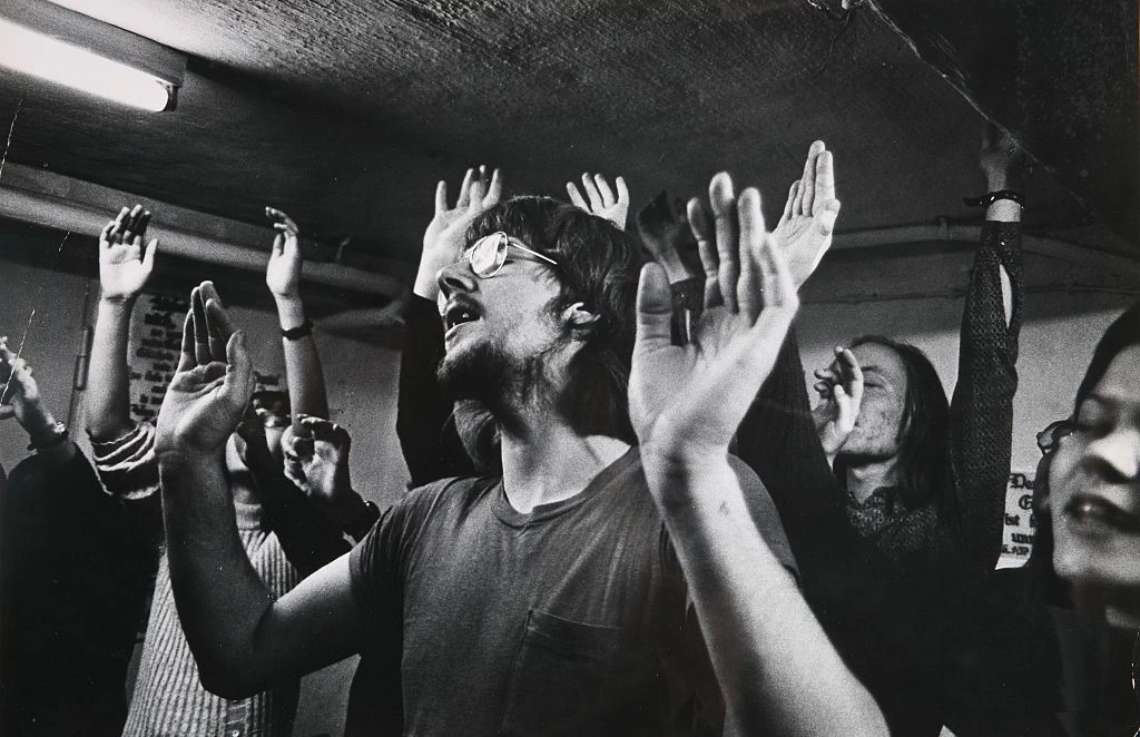 חסידי הכת "ילדי האל". מקור: Getty Images
