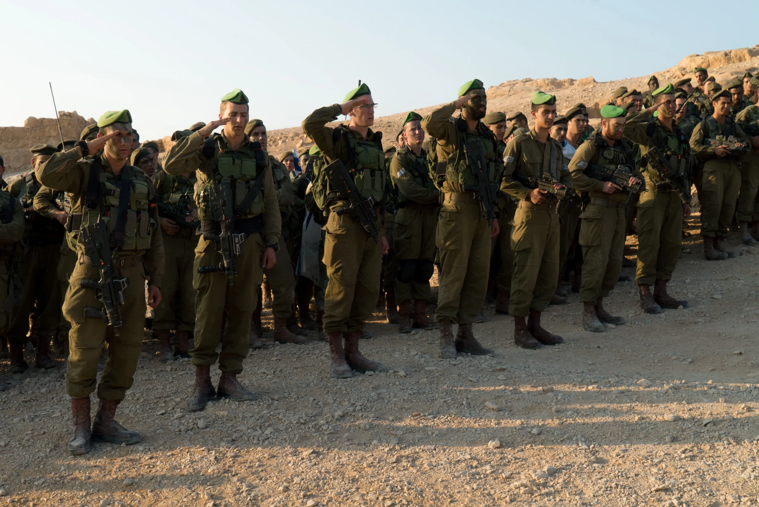 לוחמי נח״ל במצדה