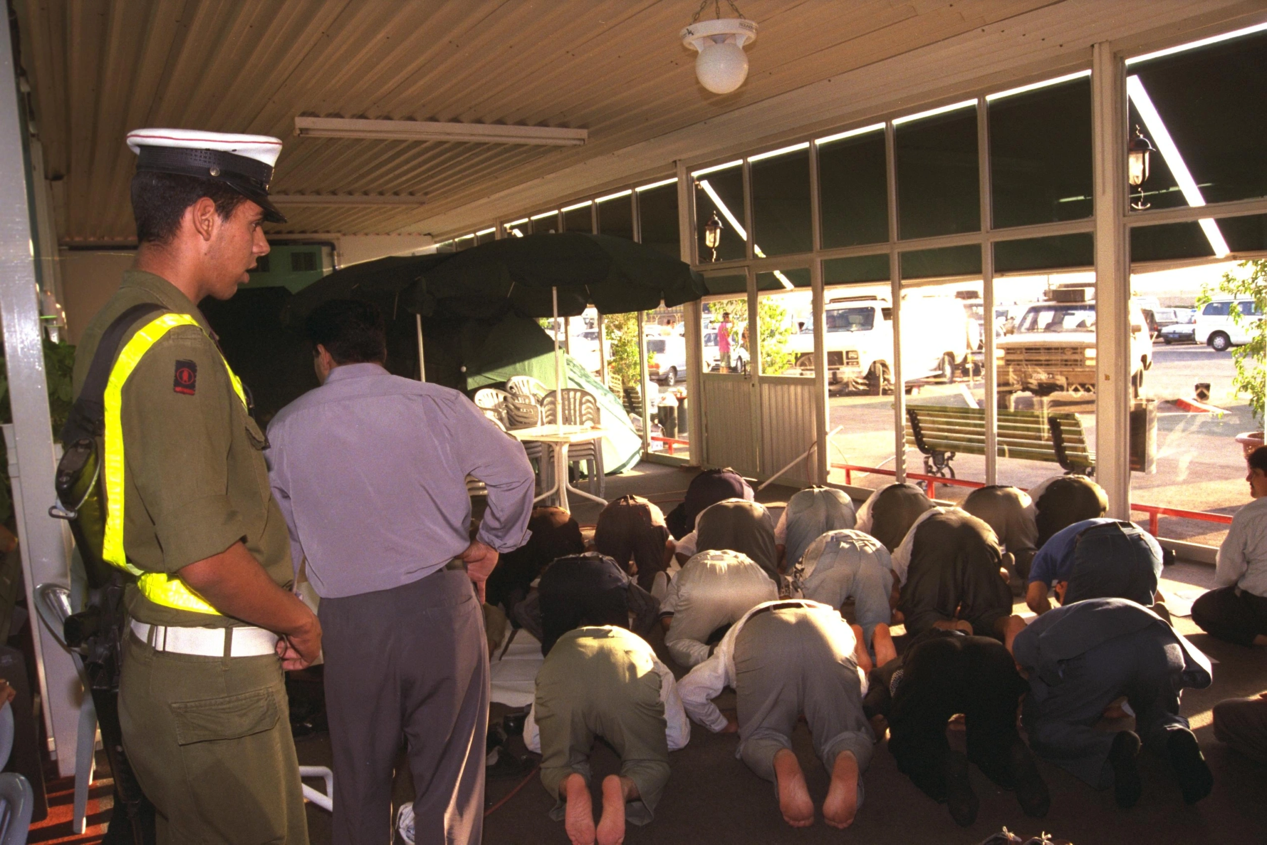 iranian passengers praying