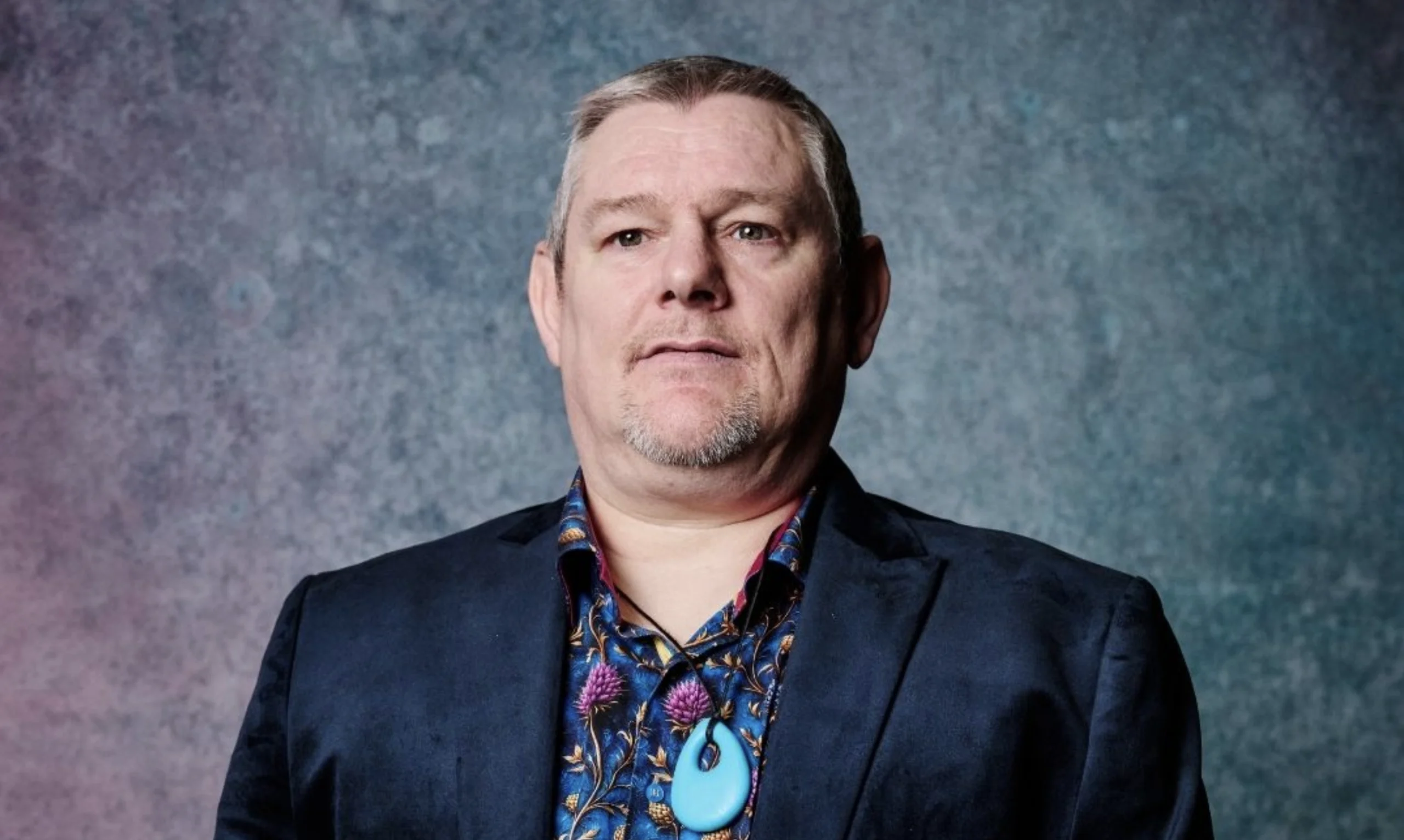 ג'ון דייווידסון: המאבק להבנת תסמונת טורט תחת אור הזרקורים