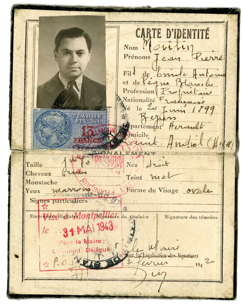 moulin identification card