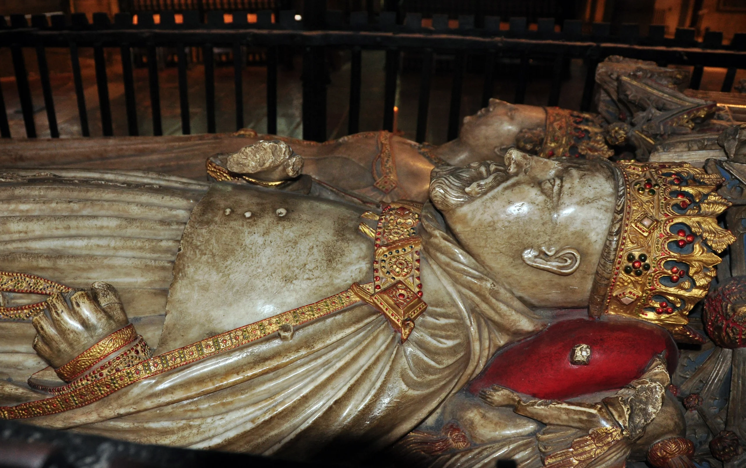 tomb of Henry IV and Joan of Navarre