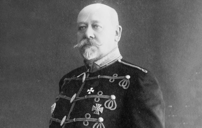 הגנרל סוחומלינוב והגברת החמדנית