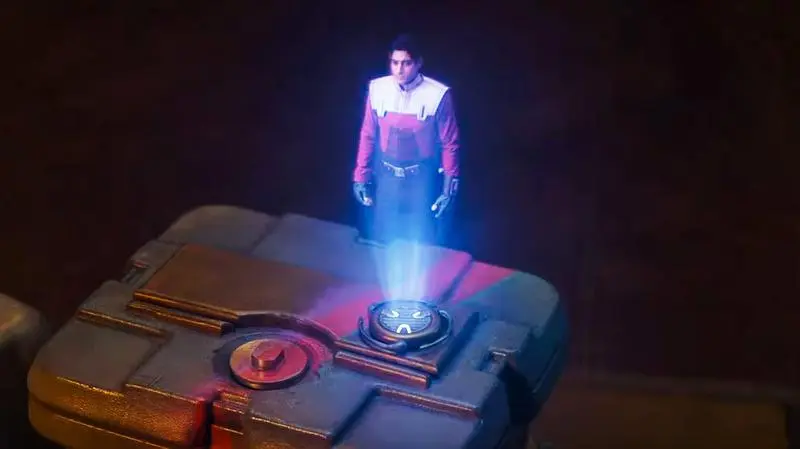 דמות מוארת של גבר בהולוגרמה