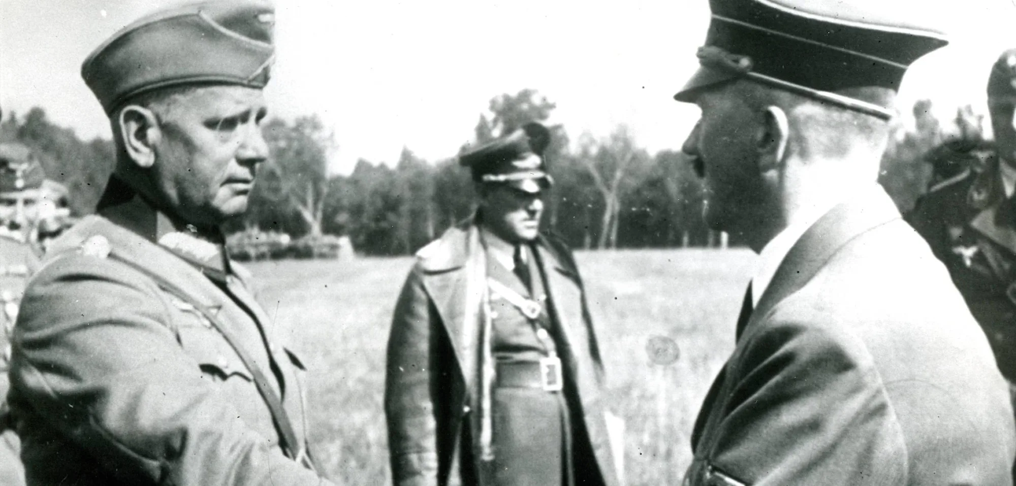 ולטר פון רייכנאוו והארמיה השישית: כוח, אידיאולוגיה ופשעי מלחמה